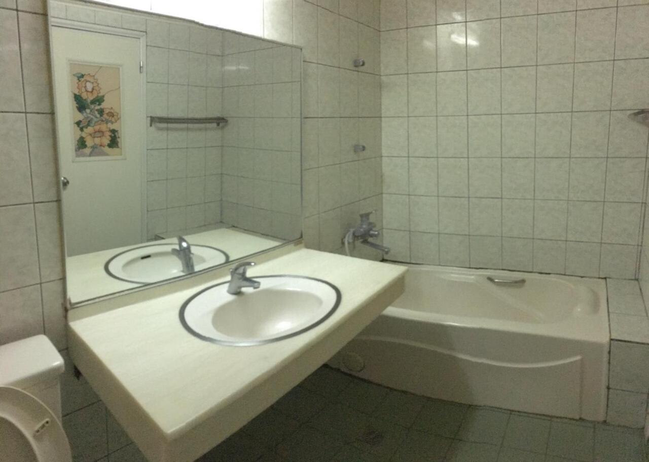 Hua Tai Hotel Hsinchu Luaran gambar